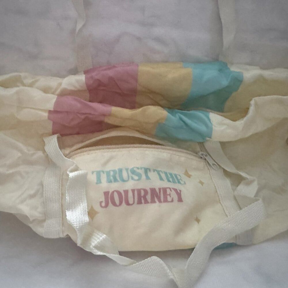 Trust the Journey Travel Bag